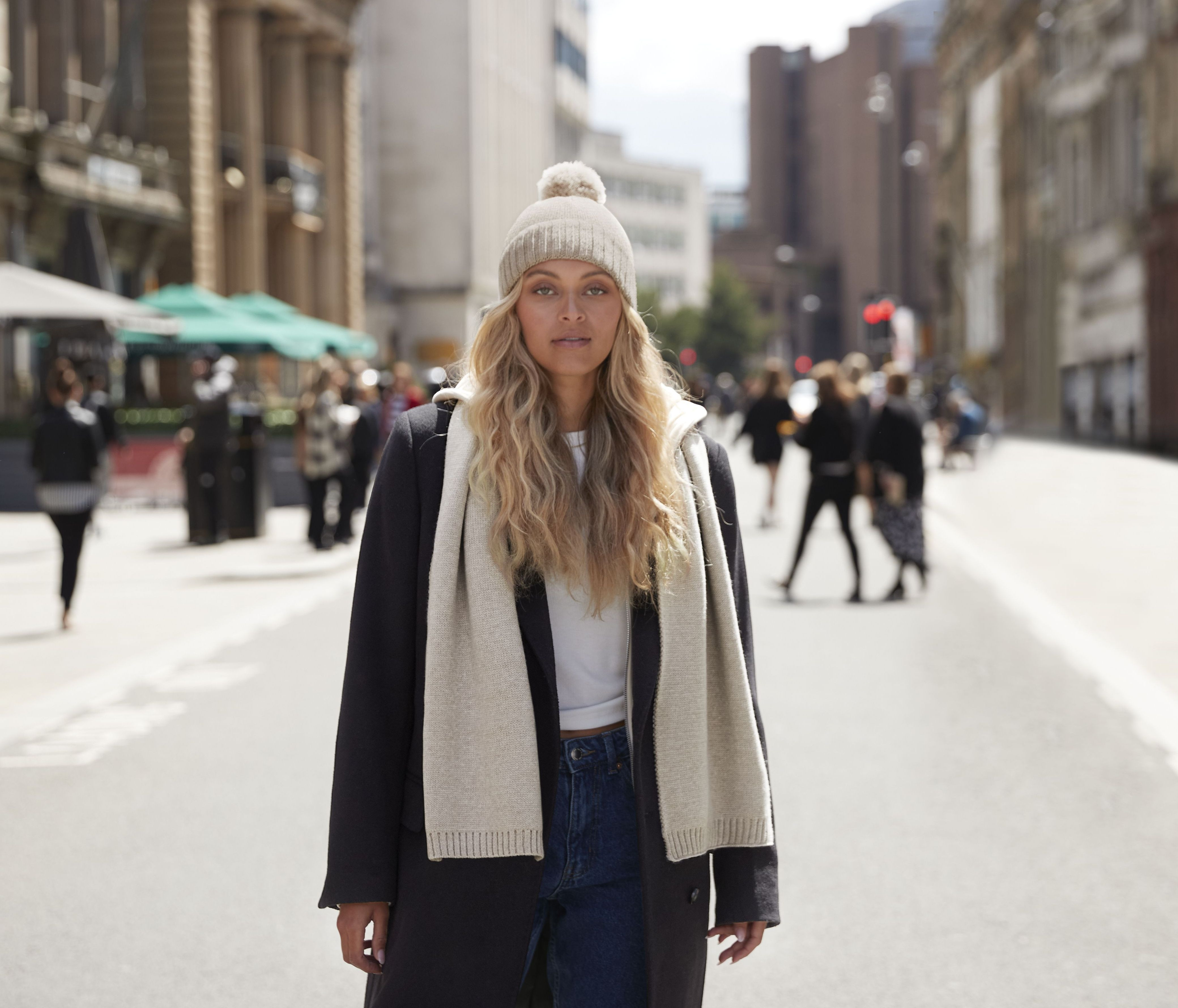 KNITTED SCARF AND BEANIE GIFT SET