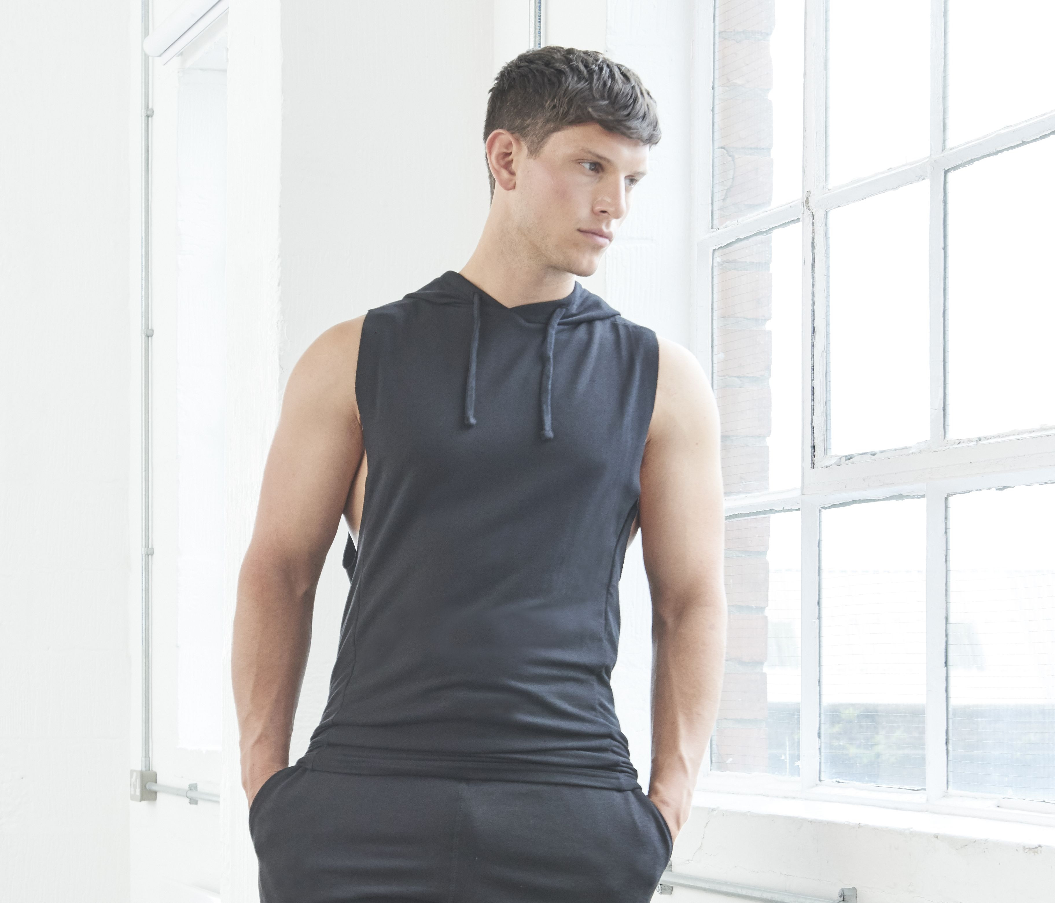 URBAN SLEEVELESS MUSCLE HOODIE