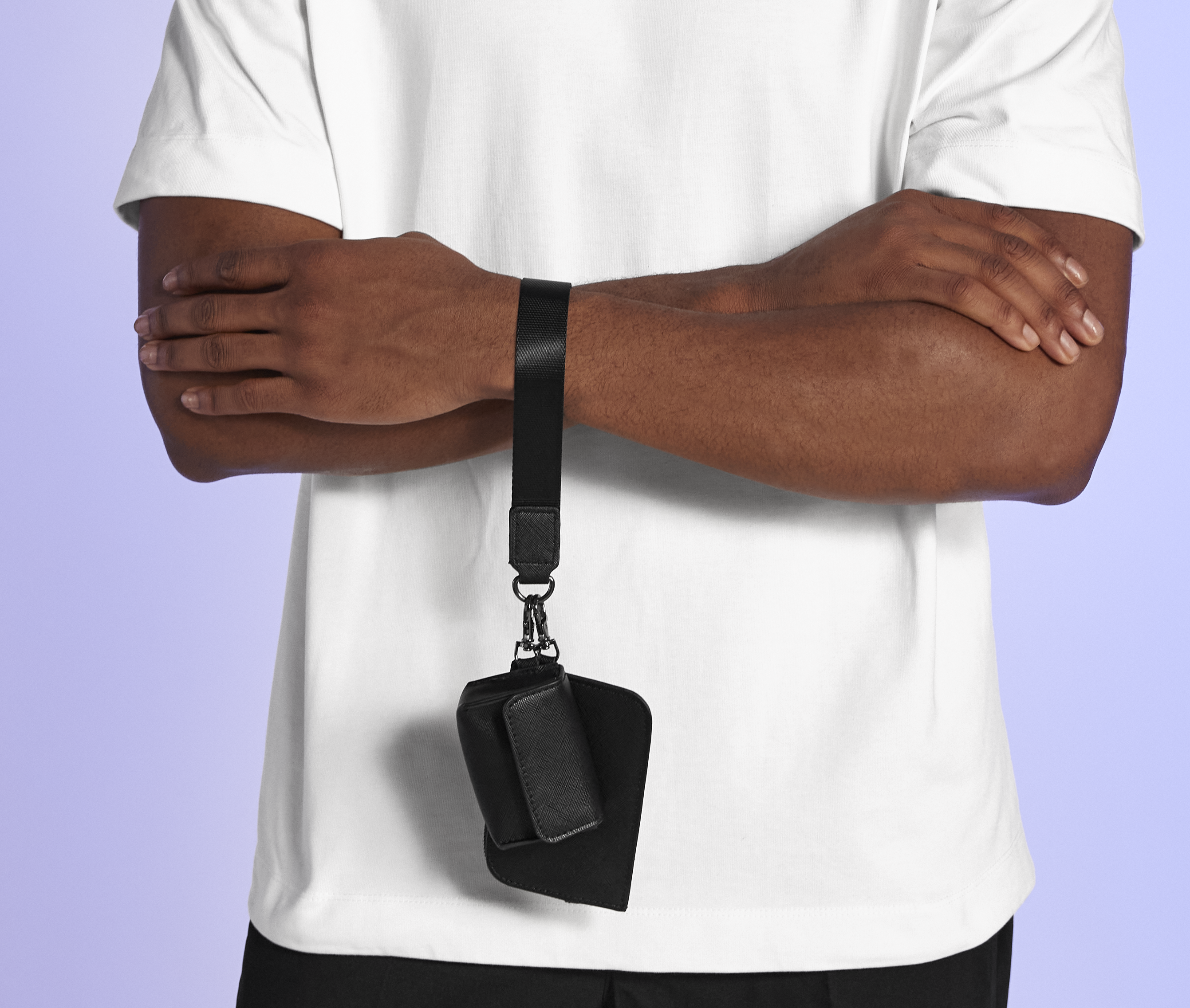 BOUTIQUE POUCH WRISTLET