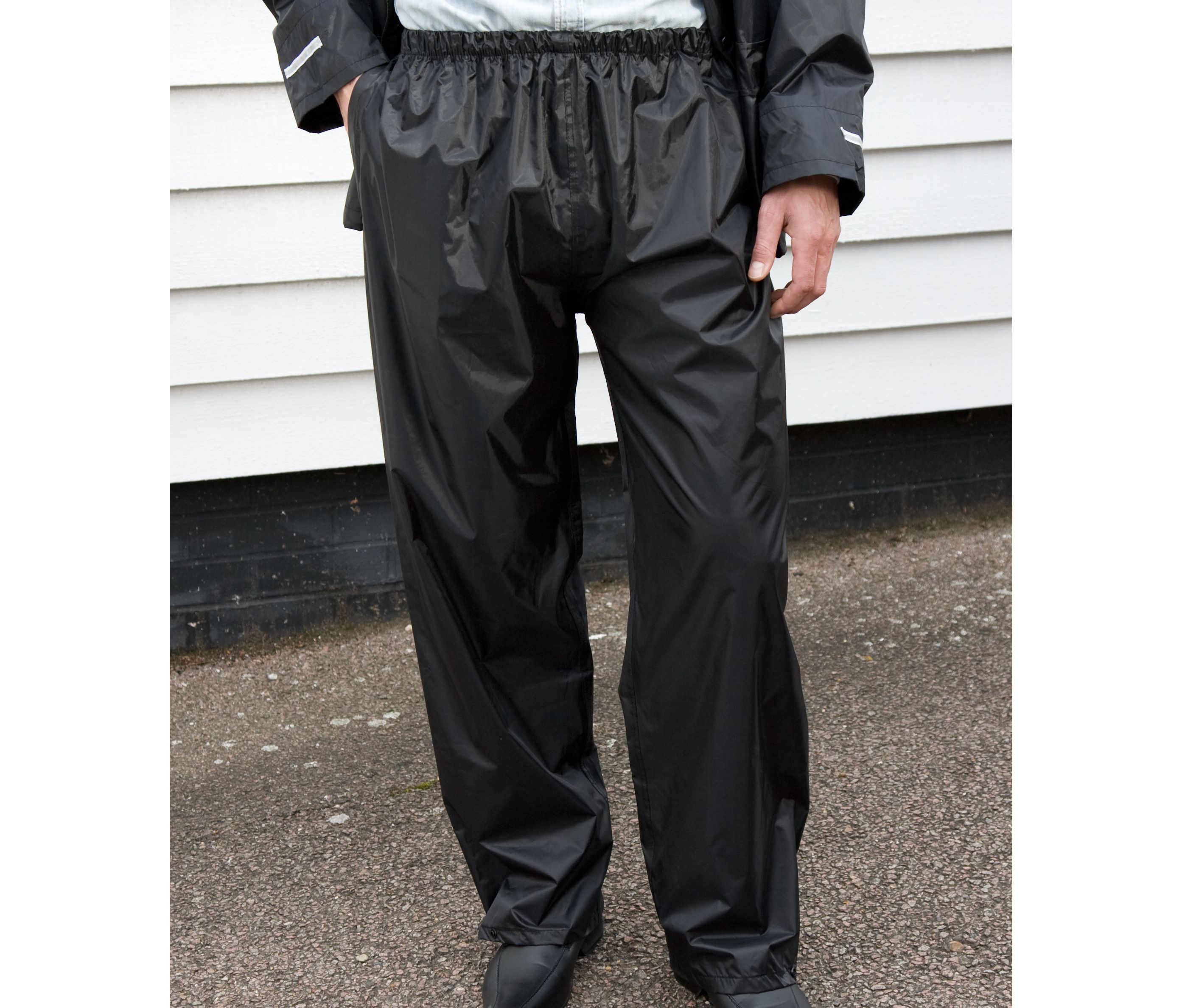 RAIN TROUSERS