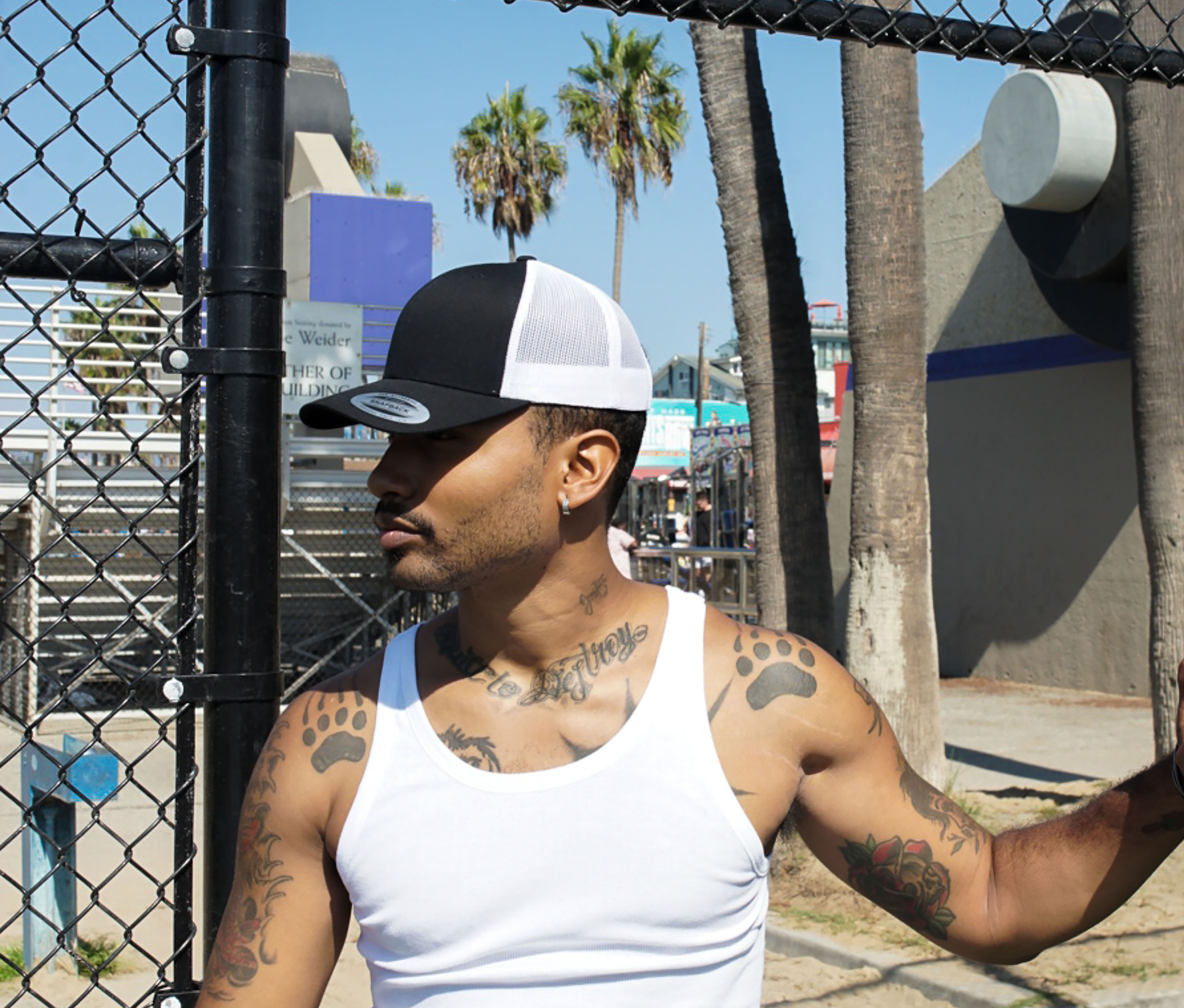 CLASSICS RECYCLED RETRO TRUCKER CAP 2-TONE