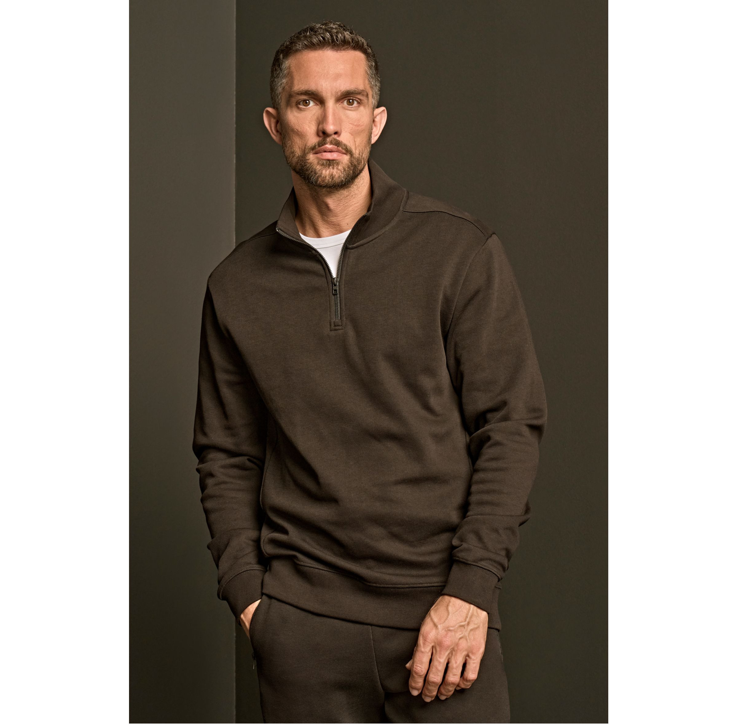 RIBBED INTERLOCK HALF ZIP